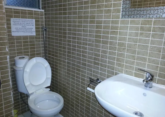 Πανσιόν Centre Anjos 4*